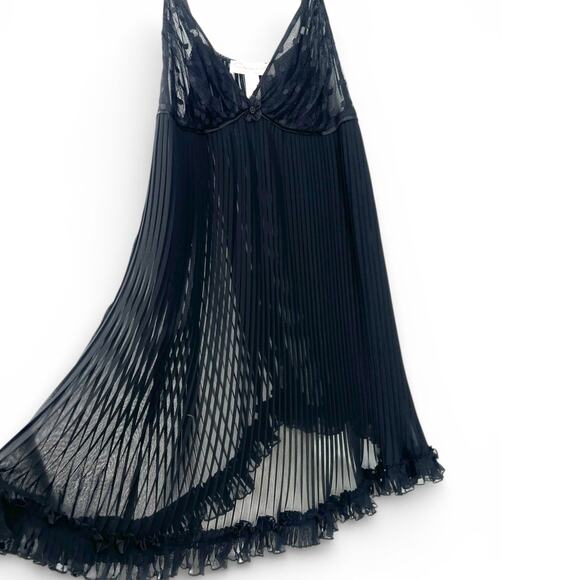 Oscar de la Renta Other - Oscar De La Renta Pink Label sheer pleated lace babydoll dress Lingerie Chemise